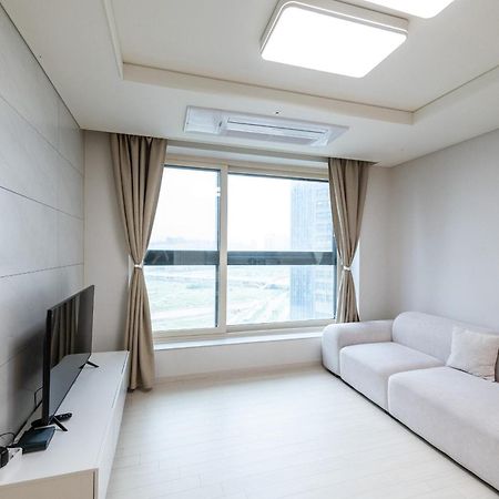 เดอะ โนเวมเบอร์ สเตย์ อิน แลนด์มาร์ค Aparthotel อินชอน ภายนอก รูปภาพ